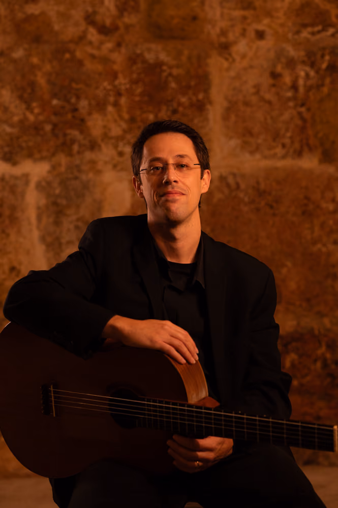 Nelson Aleixo, Guitarra clásica, en Fado & Fado, Lisboa